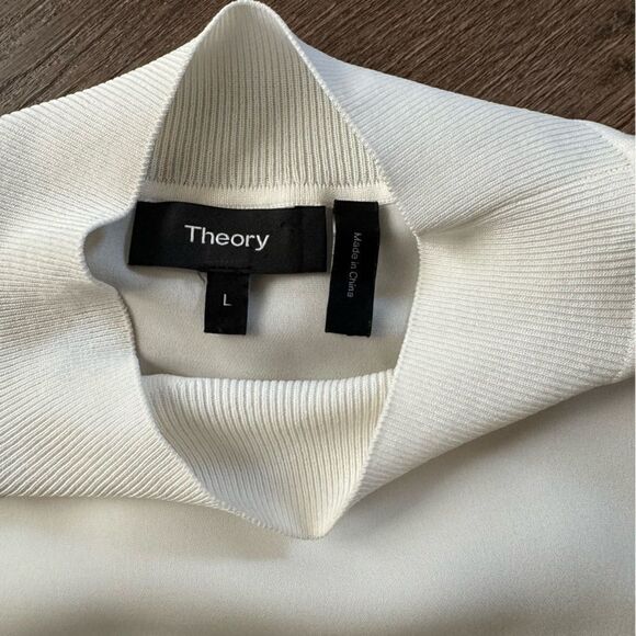 Theory | 100% Silk Ribbed Neck Shell Top - Picture 2 of 10